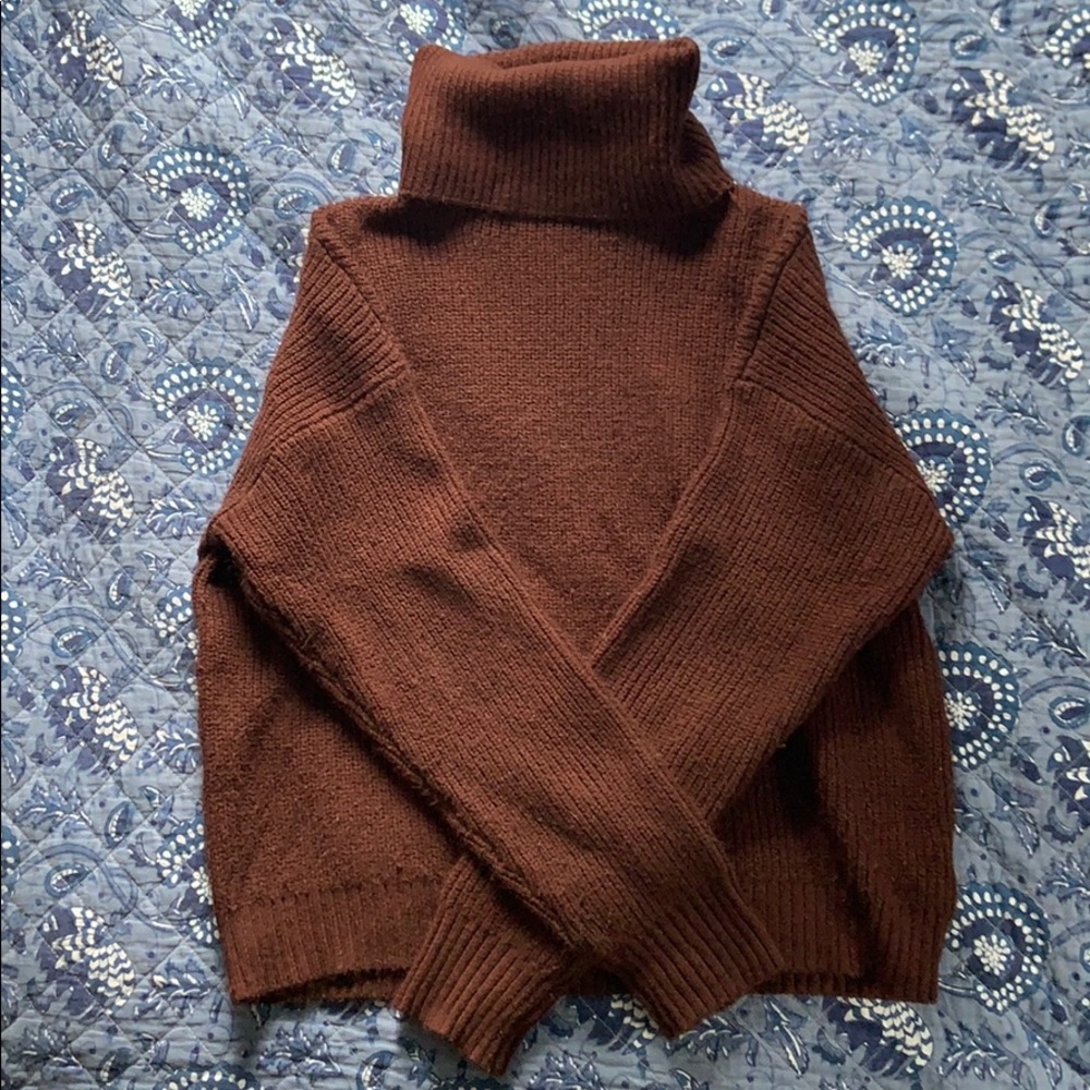 Turtle neck sweater